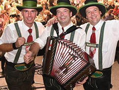 Die Wilderer: Freitag, 15. März, 13:00 Uhr, Brunnachhof.